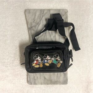 Walt DisneyWorld Disney Parks Mickey Mouse Fanny Pack Embroidered Belt Bag Black